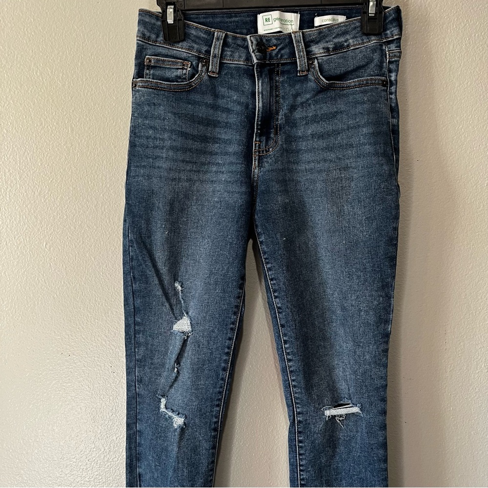 RE GENERATION- CONSCIOUS Medium wash skinny jeans size 5/27 - Picture 3 of 5